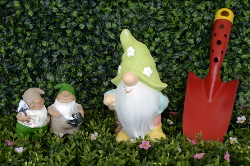 jardinerie-BEAULIEU SUR MER-min_garden-gnome-1404358